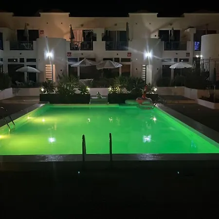 Estudio Delfines 4 Appartement